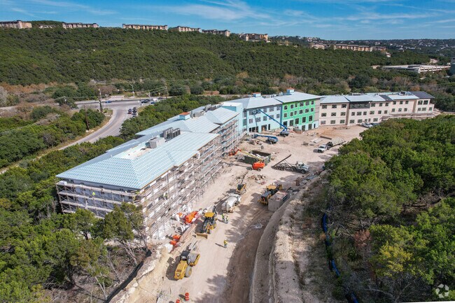 The Reserve at Lake Austin Apartments - 6433 N Champion Grandview Way
