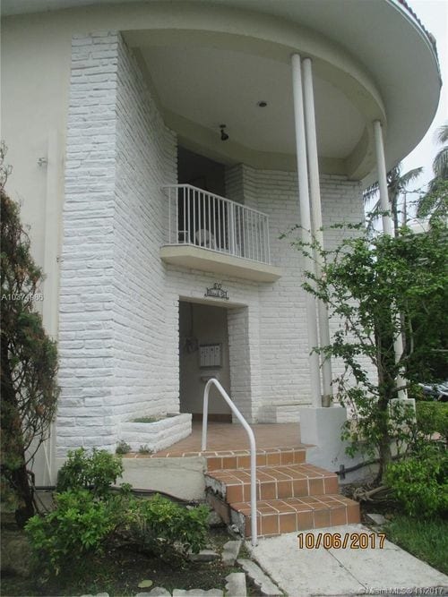 Building Photo - 50 Park Dr