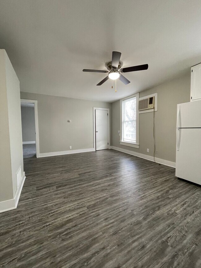 Foto del edificio - 1023-1025 Cincinnati-JEFFRIDER