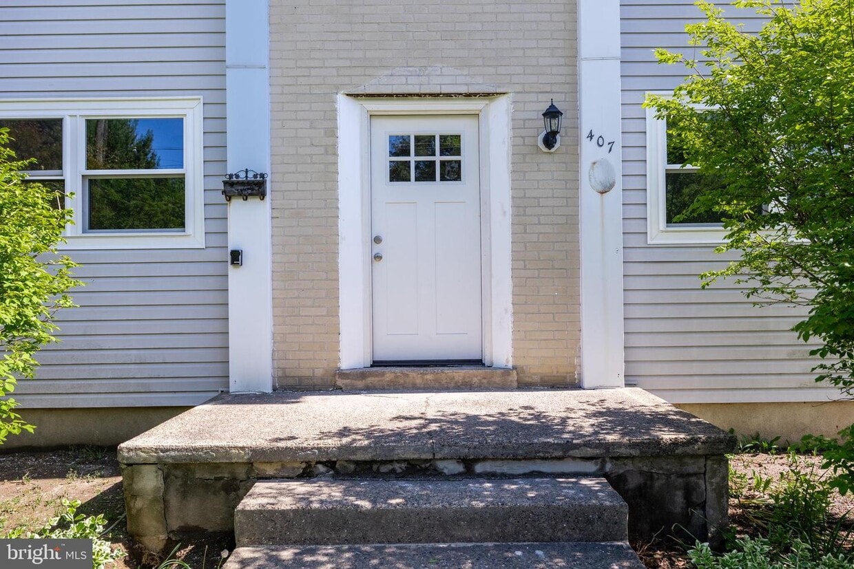 407 Dickinson Rd, Glassboro, NJ 08028 House for Rent in Glassboro, NJ
