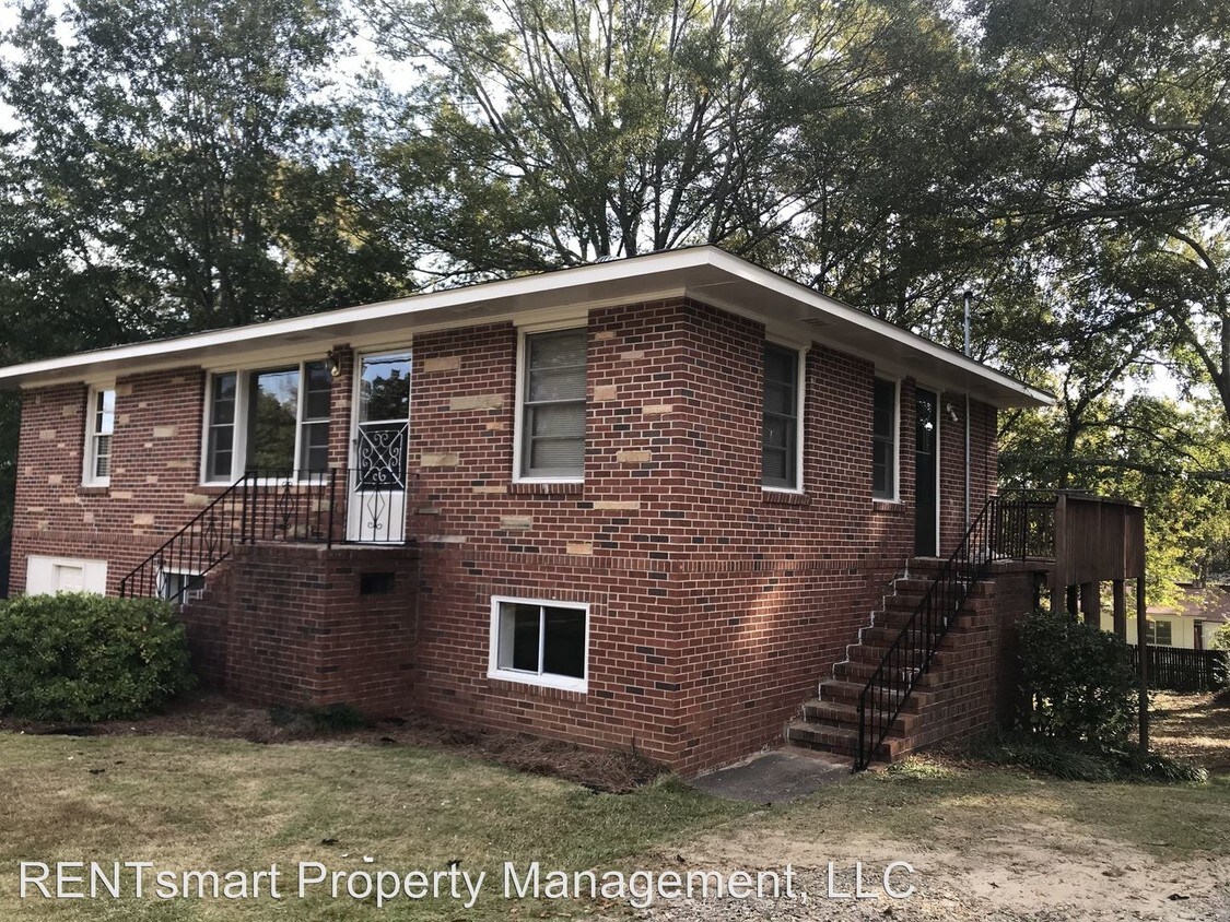 Primary Photo - 4 br, 1 bath House - 724 Turner Road