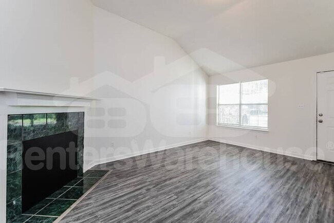 Building Photo - Renovated Walls, MS Home