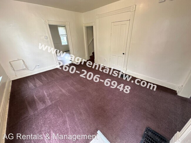 Building Photo - 3 br, 1 bath House - 1217 Michigan Ave