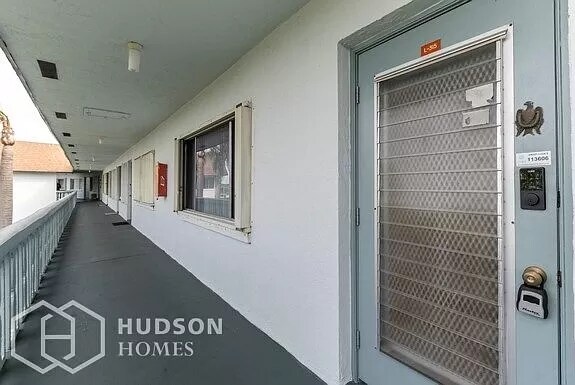 Foto del edificio - 2200 Springdale Blvd