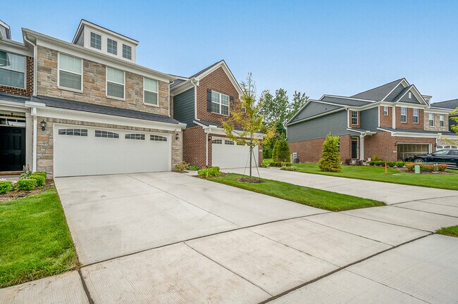 Foto del edificio - 24735 Ivy Rd
