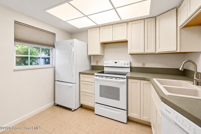 Foto del edificio - 3118 Sir Hamilton Cir
