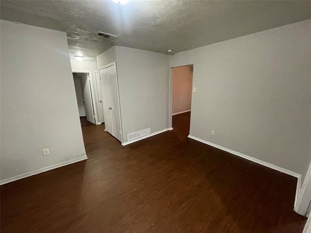 Building Photo - 501 Rosewood Hills Dr
