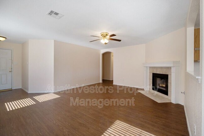 Foto del edificio - 17131 Dashwood Creek Dr
