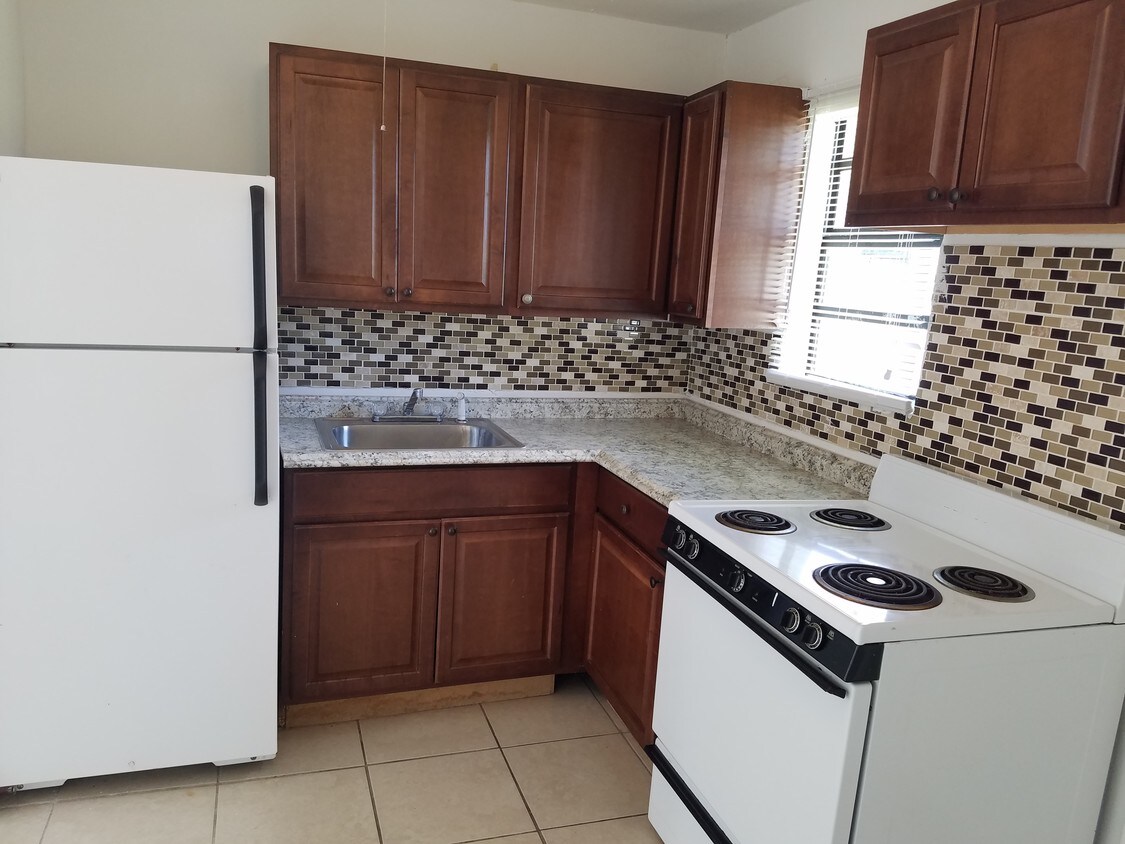 117 NW 13th Ave, Dania Beach, FL 33004 House Rental in Dania Beach