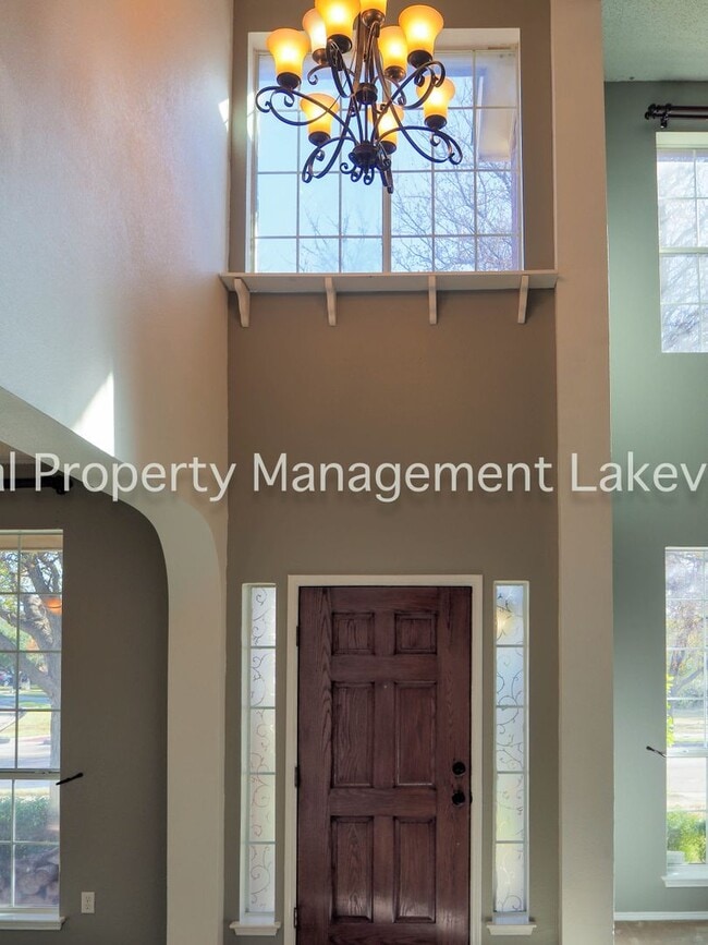 Foto del edificio - 7500 Waterside Pl
