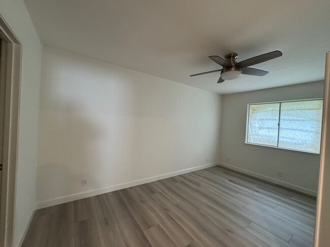 Building Photo - Total remodel - New kitchen, new bathroom, new appliances, new electrical, new paint, new floors