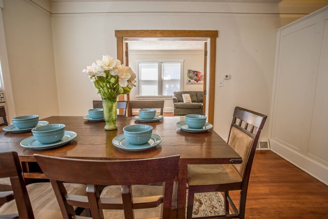 Foto del edificio - 2817 N 60th St