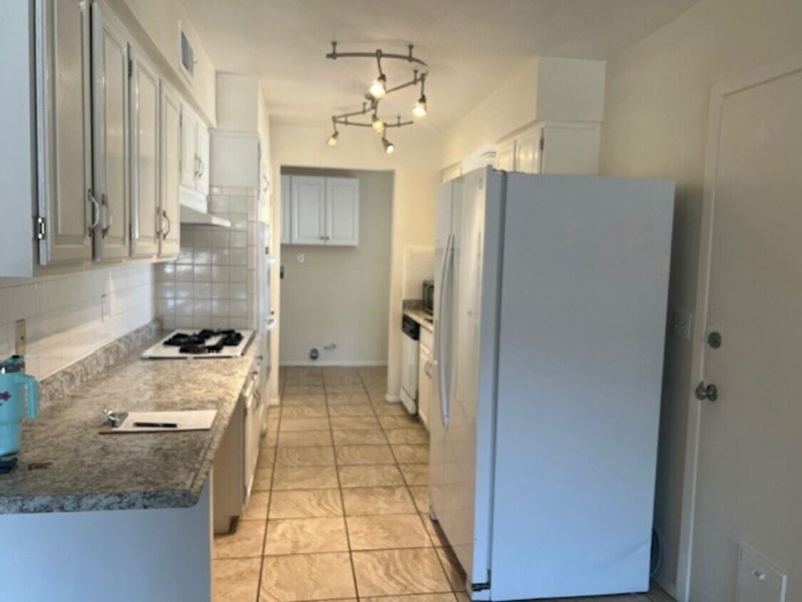 Foto del edificio - 675 Ridgecrest Dr