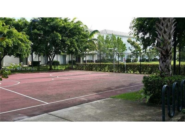 Foto del edificio - 3503 NW 13th St