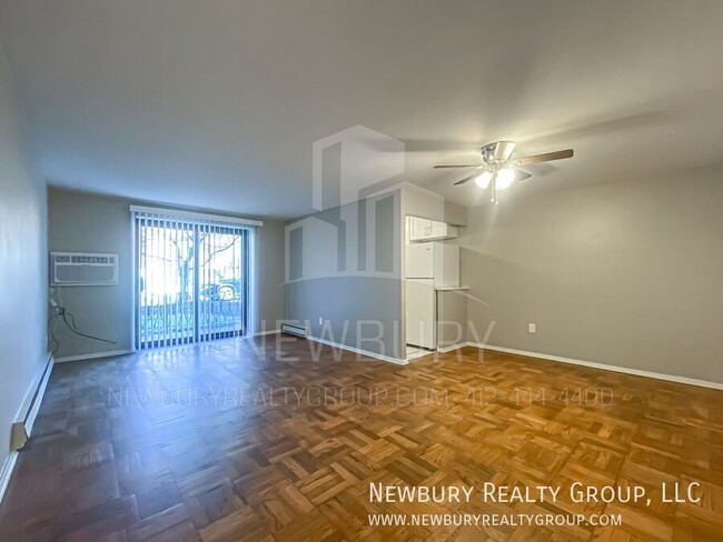 Building Photo - Newly Renovated 1-Bedroom Apartment in Wes...