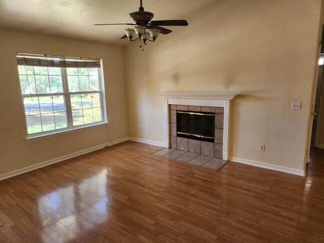 Foto del edificio - 3355 Cypress Cove Ct