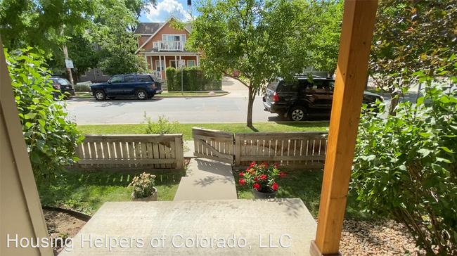 Building Photo - 2 br, 2.5 bath House - 1802 Canyon Blvd #2
