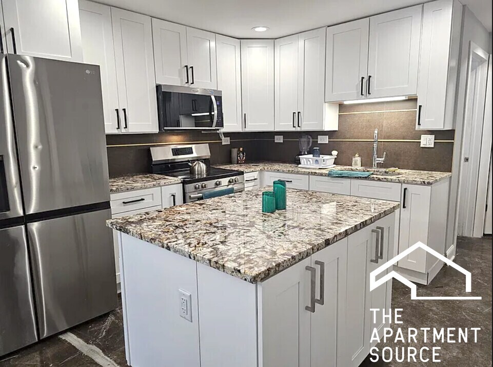 Foto principal - 2937 W Jackson Blvd