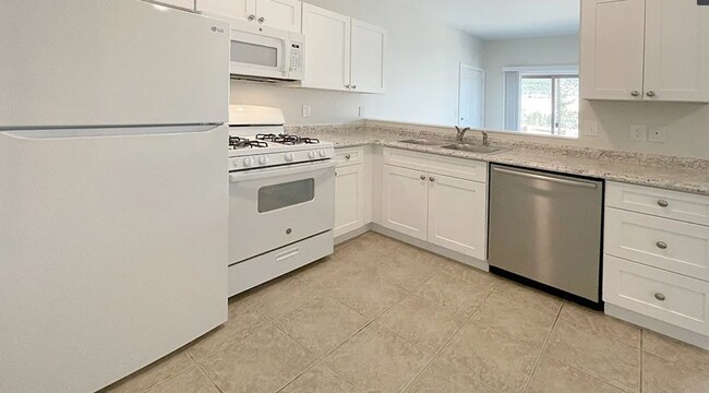 Foto del edificio - Single-family home in Alma! Income Restricted, available 4/27/2026