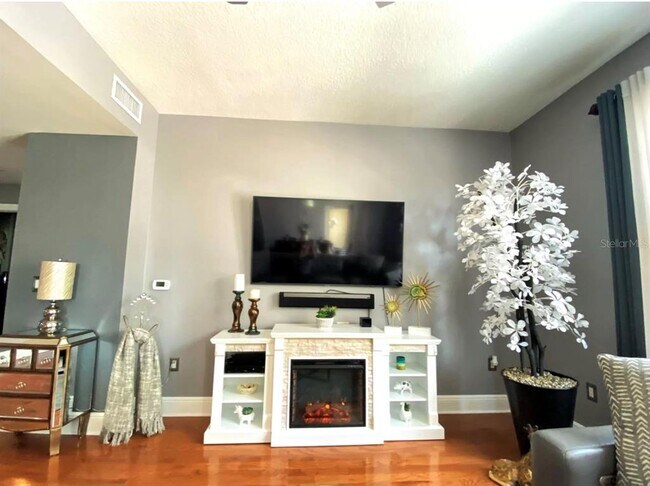 Foto del edificio - 1238 E Kennedy Blvd