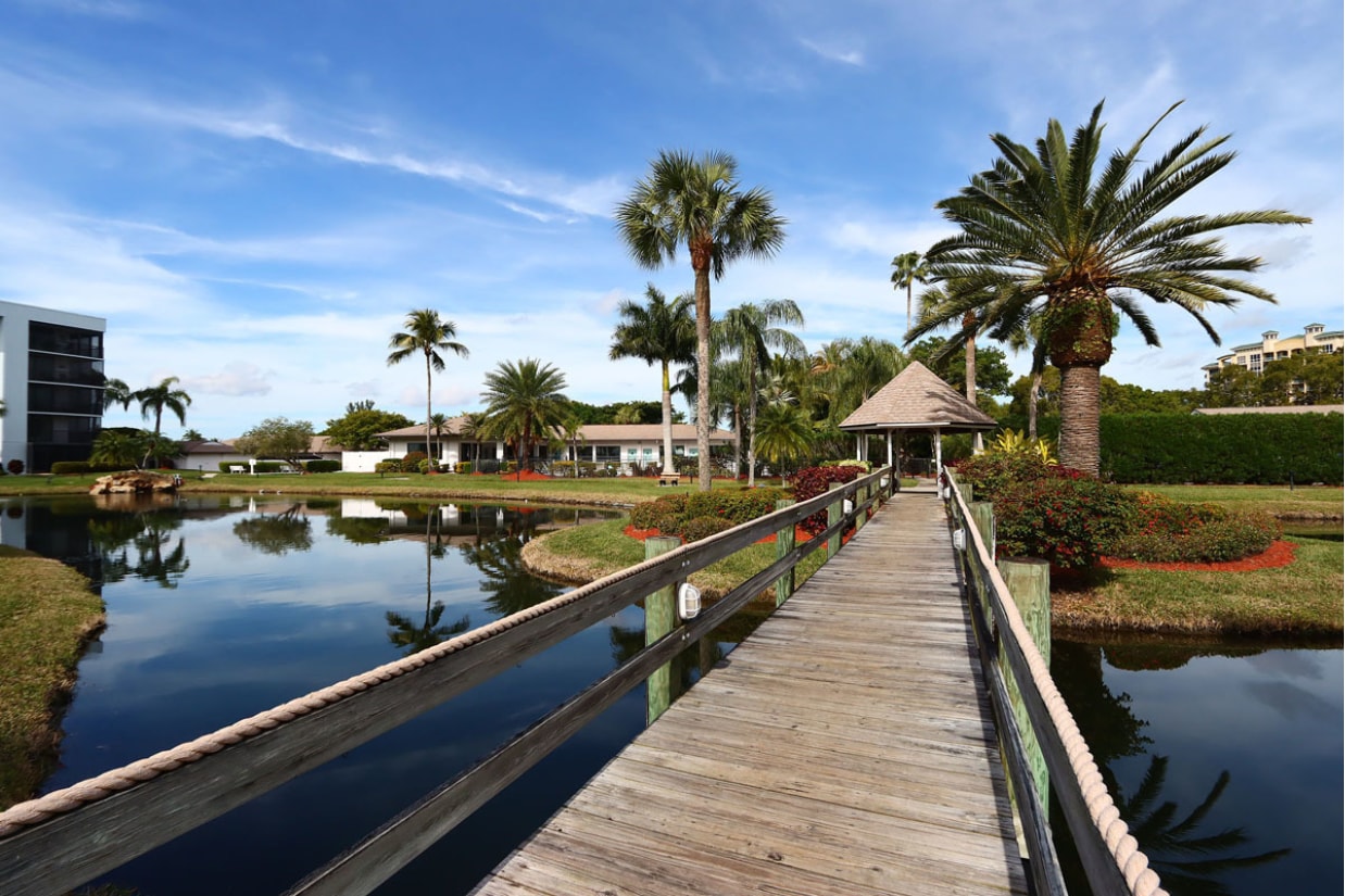 Walkway - 3460 N Key Dr (North Fort Myers, FL)