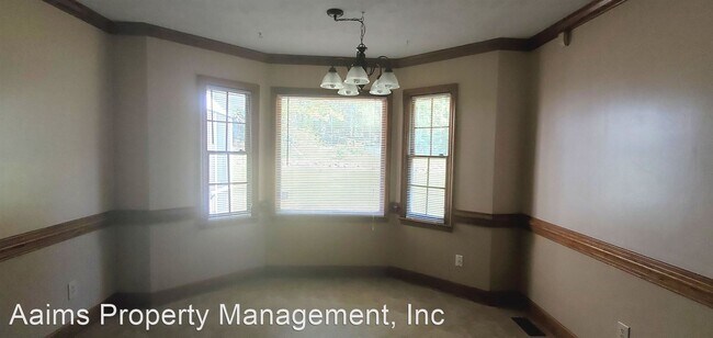 Building Photo - 3 br, 2.5 bath House - 6984 Kings Lynn Loop