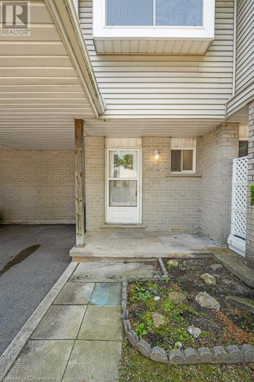 Building Photo - 125 Sekura Crescent