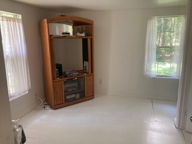 Bedroom - 14 Spring St