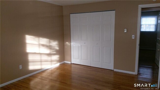 Foto del edificio - 262 Robin Ct