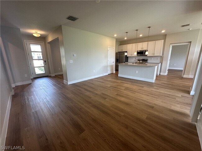 Foto del edificio - 4009 NE 19th Pl