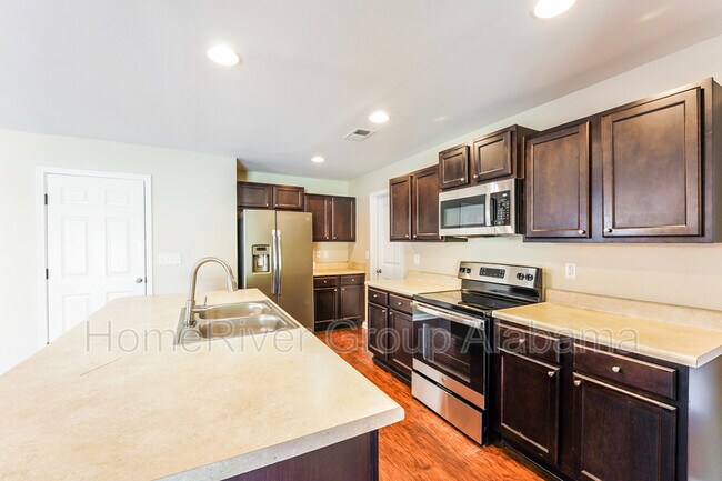 Building Photo - 20 Blueberry Cove