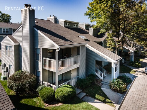 Stylish and Spacious ground-floor Condo #... - Stylish and Spacious ground-floor Condo  #...