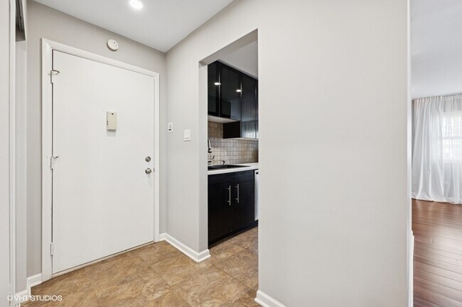 Foto del edificio - 620 Trace Dr