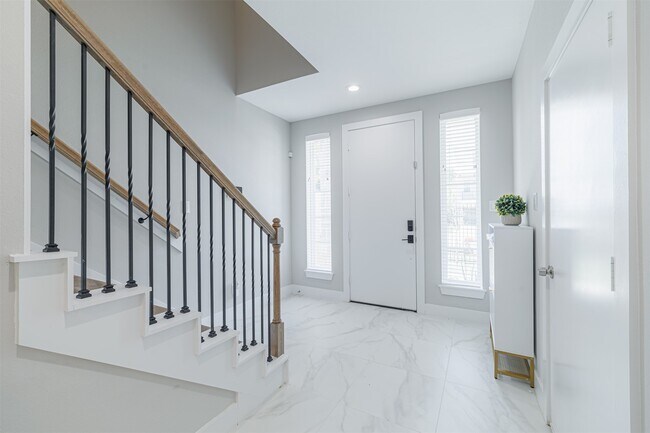 Foto del edificio - 7814 De Priest St