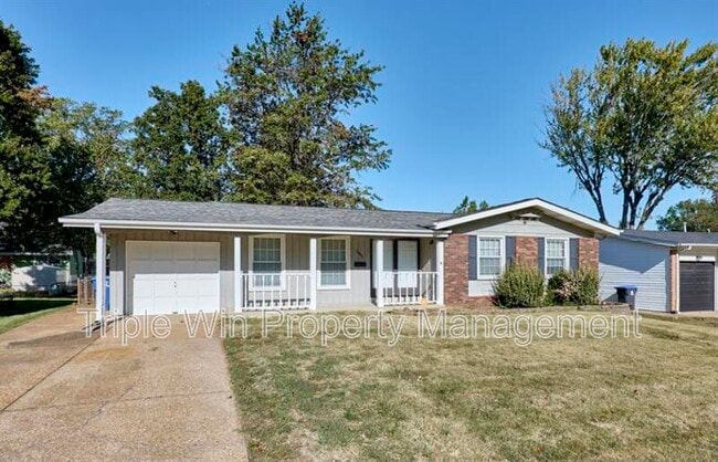 Foto del edificio - 1405 Willowbrook Dr