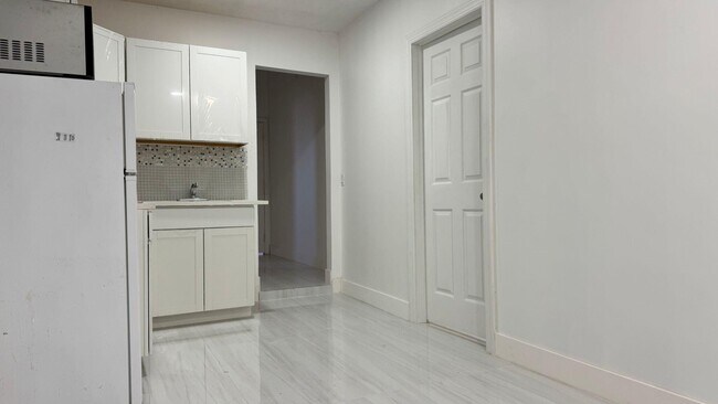 Foto del edificio - 678 SW Pueblo Terrace