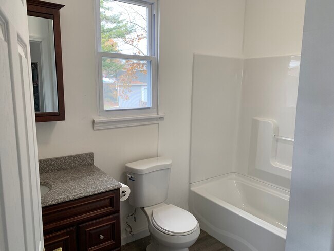 Foto del edificio - 1301 Roth Ave