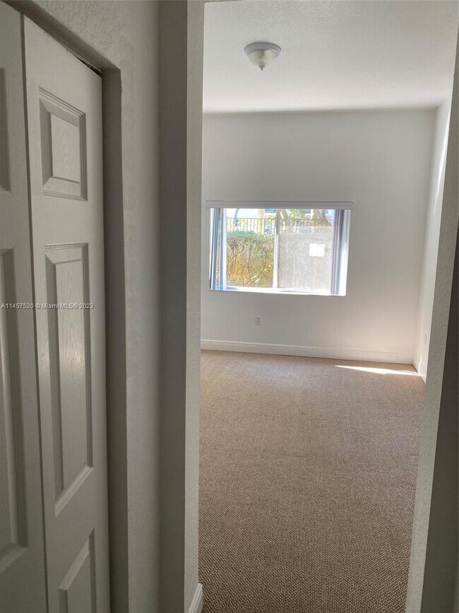 3335 Palomino Dr Unit 3113, Hollywood, FL 33024 Condo for Rent in