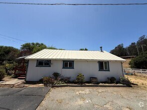 Building Photo - 39 Paddon Rd