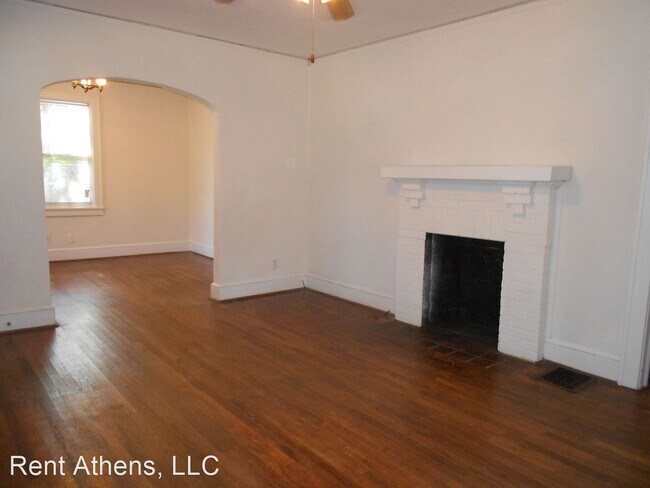 Building Photo - 2 br, 1 bath House - 142 Burnett Street