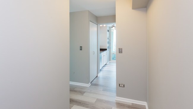 Foto del edificio - 345 N LaSalle St