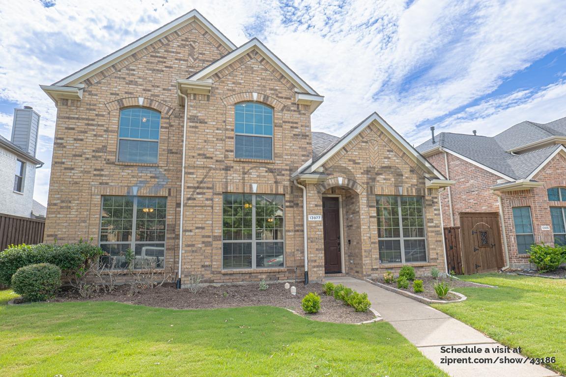 Foto principal - 13977 Valley Mills Dr
