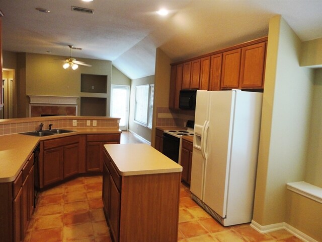 Building Photo - 15 Camber Pine Pl