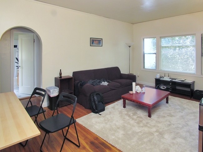 Interior Photo - Elsmere Apartments