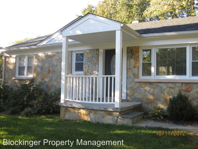 Building Photo - 3 br, 2 bath House - 702 N Warfield Dr