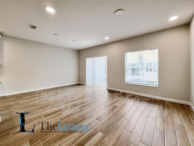 Foto del edificio - 4744 Sternwheeler Ln