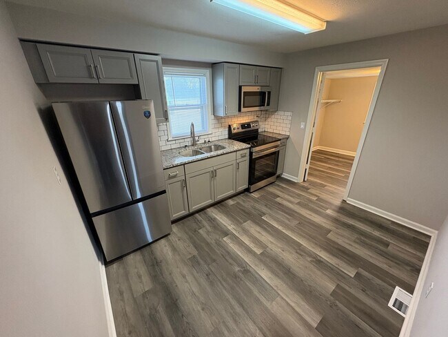 Foto del edificio - 509 Franklin Rd