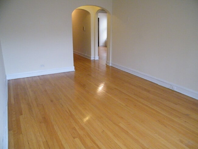 Building Photo - 1112 Grove St