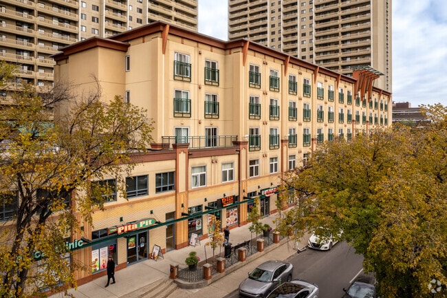 Windsor Park Lofts - Windsor Park Plaza & Lofts