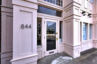 Building Photo - 844 Grand Ave